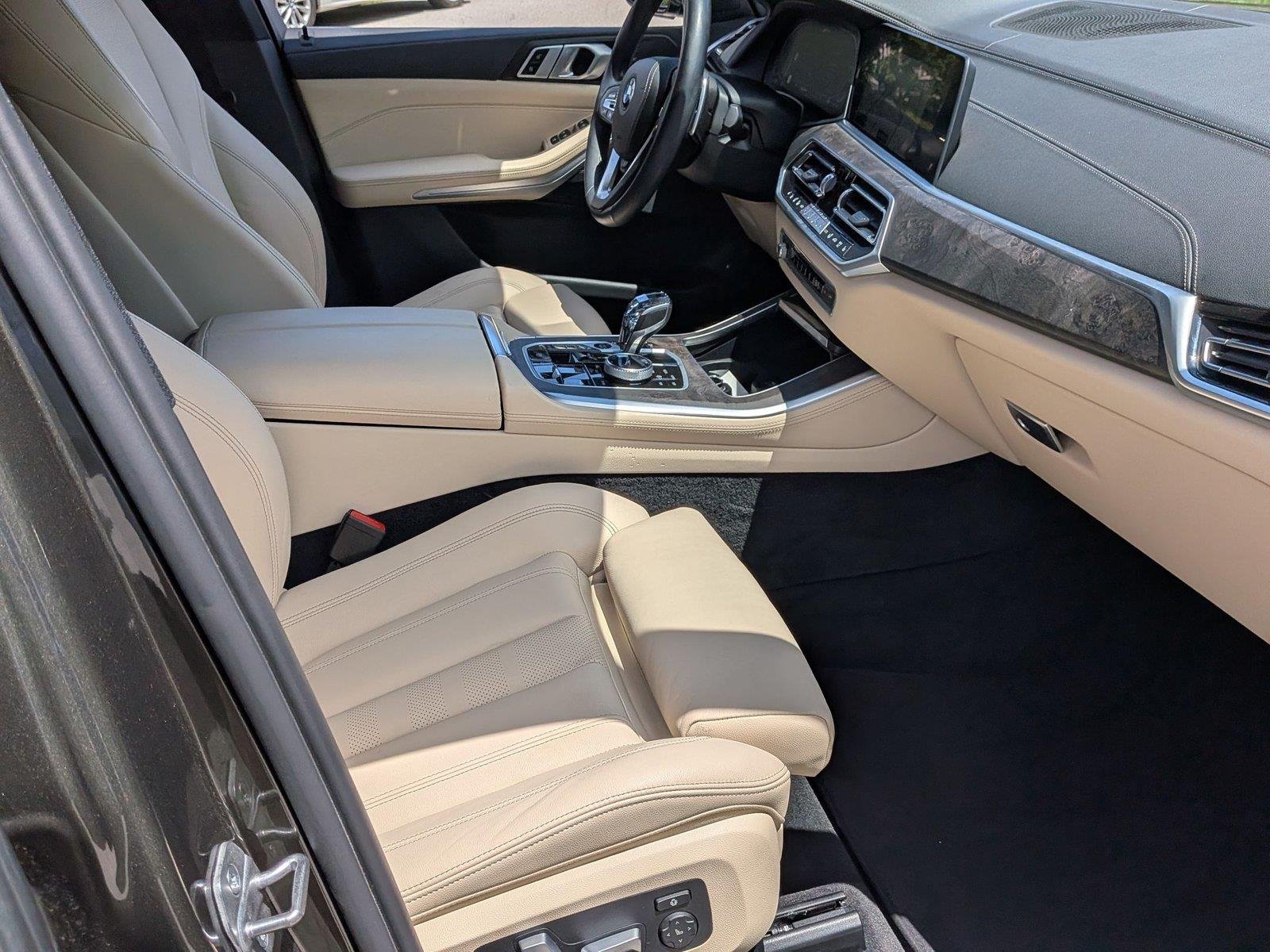 Used 2022 Manhattan Green Metallic BMW xDrive45e image 36