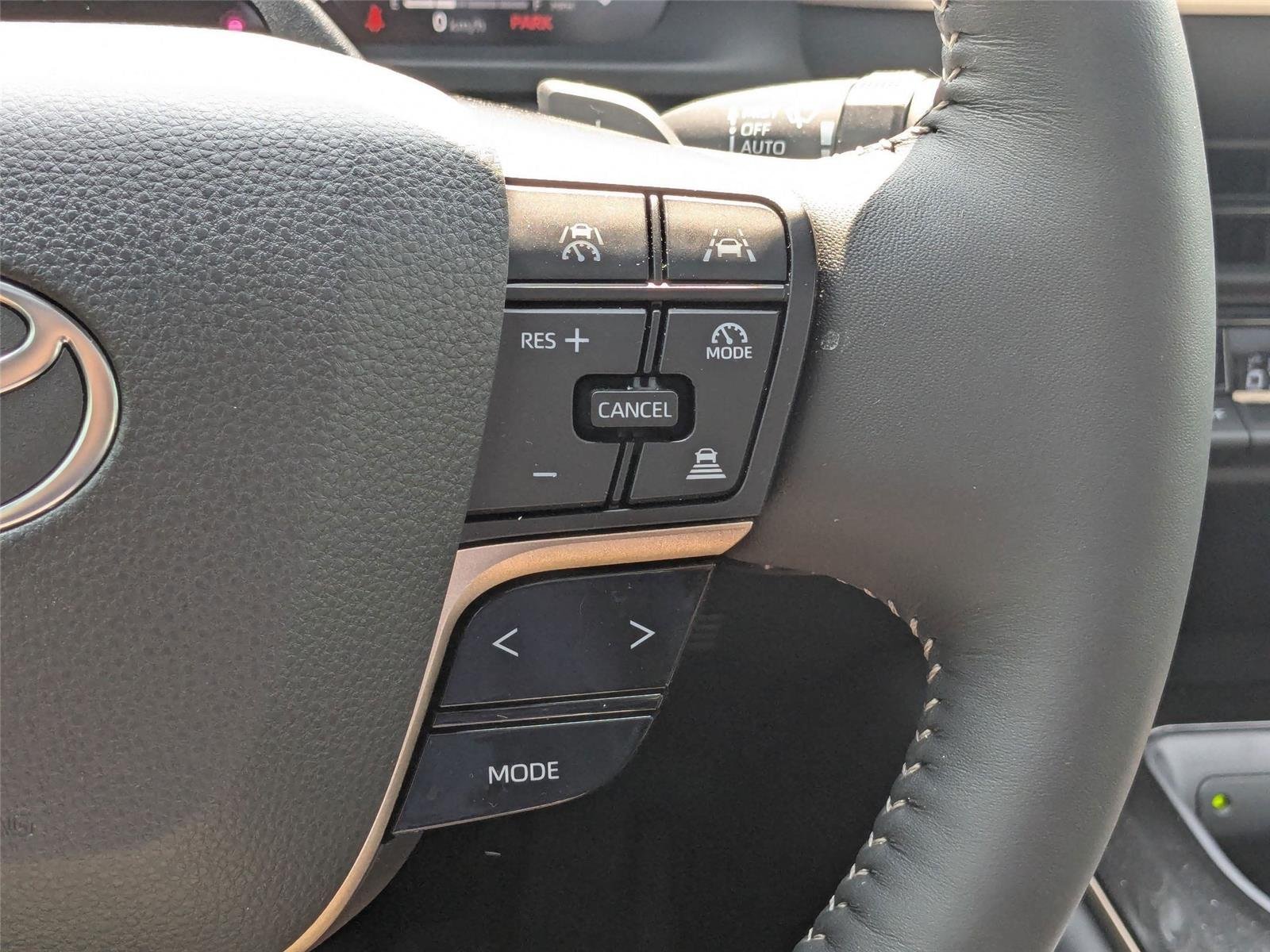 Used 2025 Oxygen White Toyota Platinum image 18
