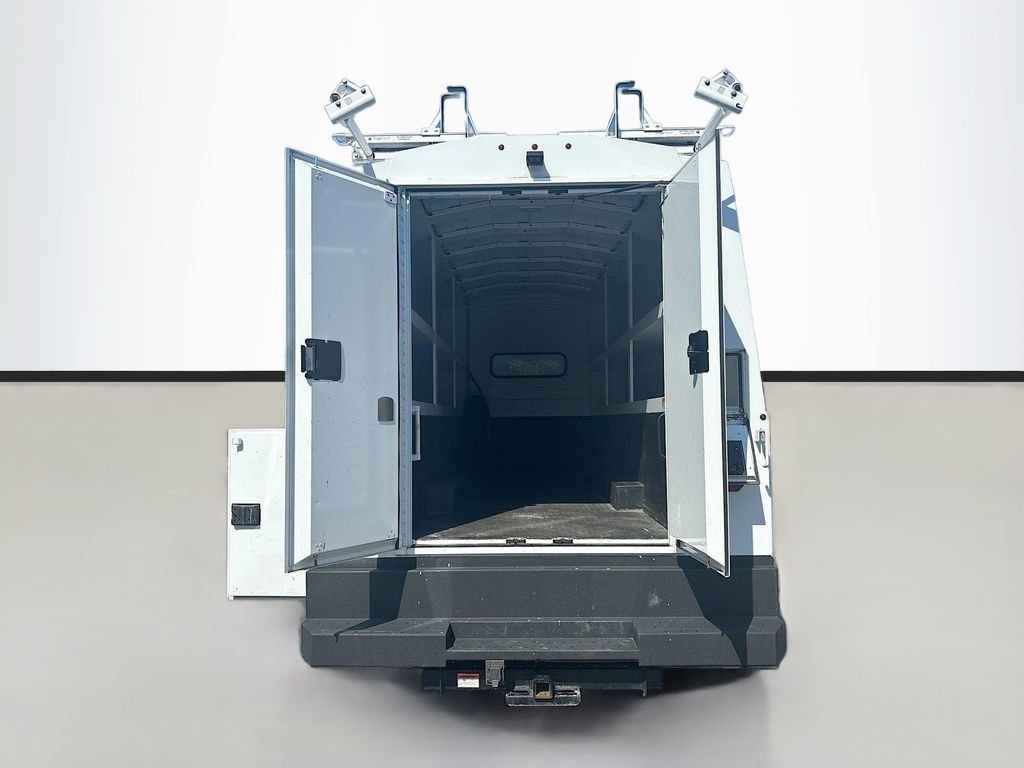 Used 2020  Mercedes-Benz Standard Roof V6 image 9