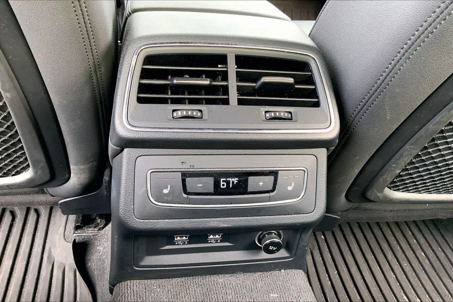 Used 2019 Daytona Gray Pearl Effect Audi Premium Plus image 35