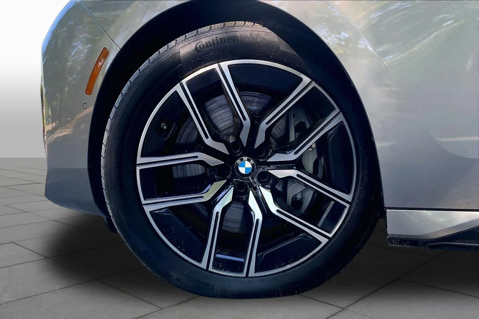 Certified Used 2023 Oxide Grey Metallic BMW 760i xDrive image 10