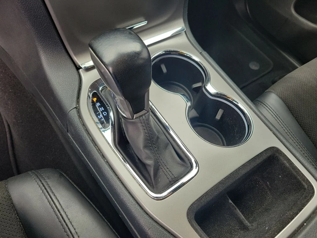 Used 2020 Black Jeep Altitude image 35