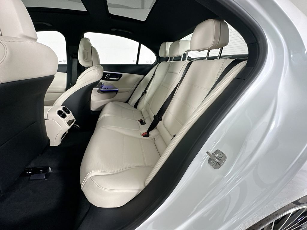 New 2026 MANUFAKTUR Moonlight White Metallic Mercedes-Benz C 300 image 26