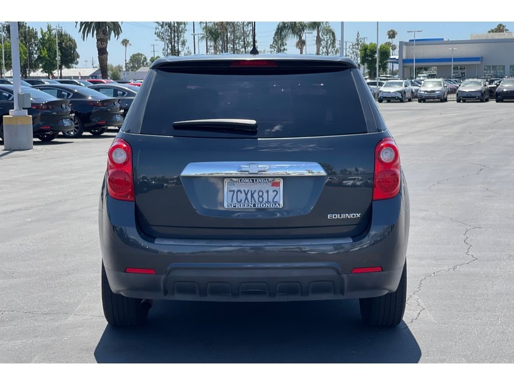 Used 2014 Ashen Gray Metallic Chevrolet LS image 4