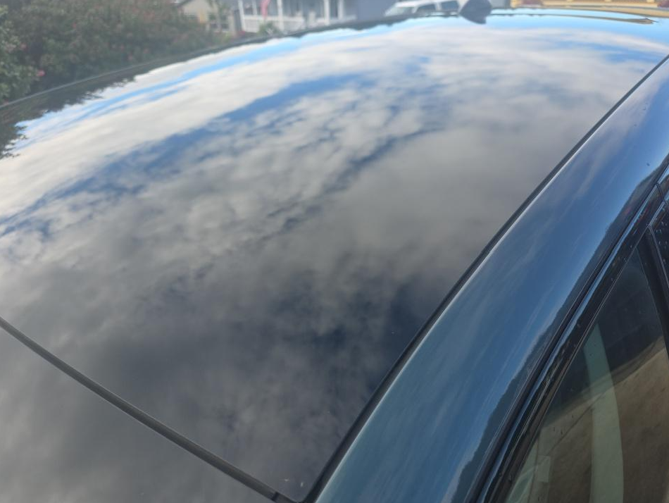 Used 2024 Green Hyundai Limited image 7