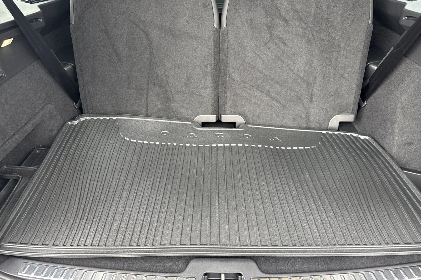 New 2026 Aurora Silver Volvo Plus image 14