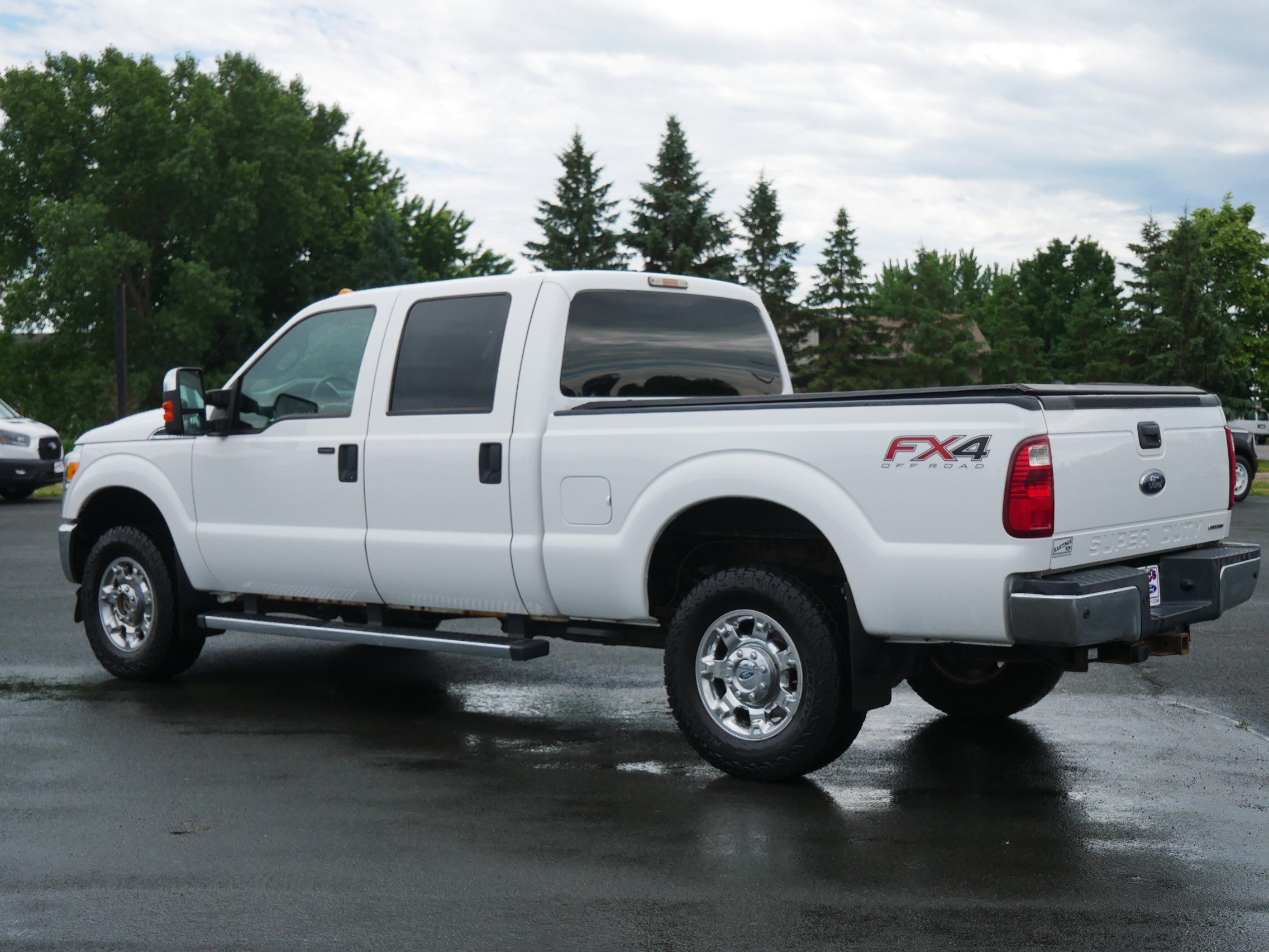 Used 2016 White Ford XLT image 3