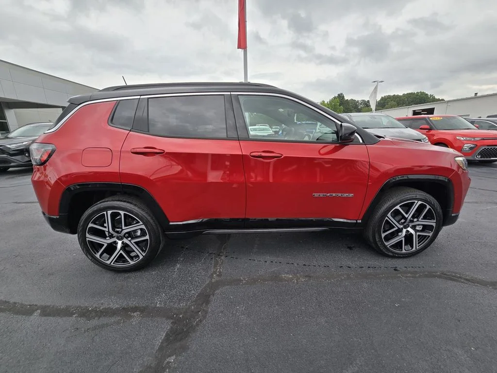 Used 2025 Red Hot Pearlcoat Jeep Limited image 3