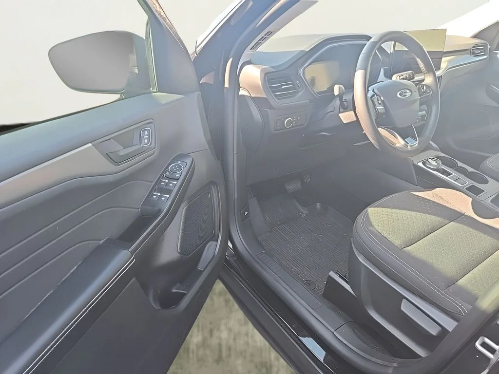 Used 2025 Black Ford Active image 37