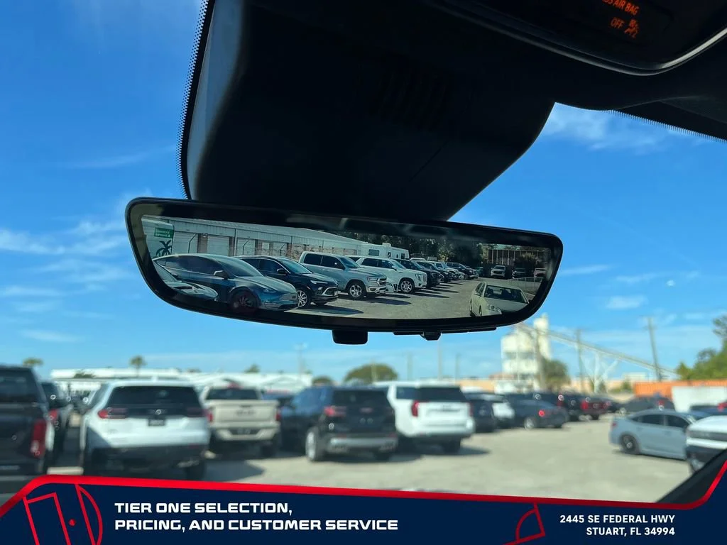 New 2026 Deep Ocean Metallic GMC Elevation Extended Range image 31