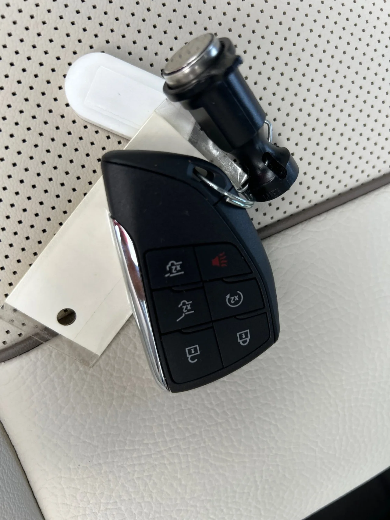 New 2026 Glacier White Tricoat GMC Denali image 26