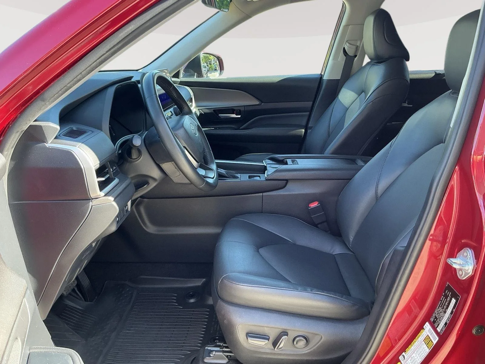 Used 2024 Ruby Flare Pearl Toyota XLE image 3