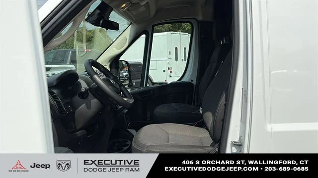 Used 2025 White Ram Base image 9
