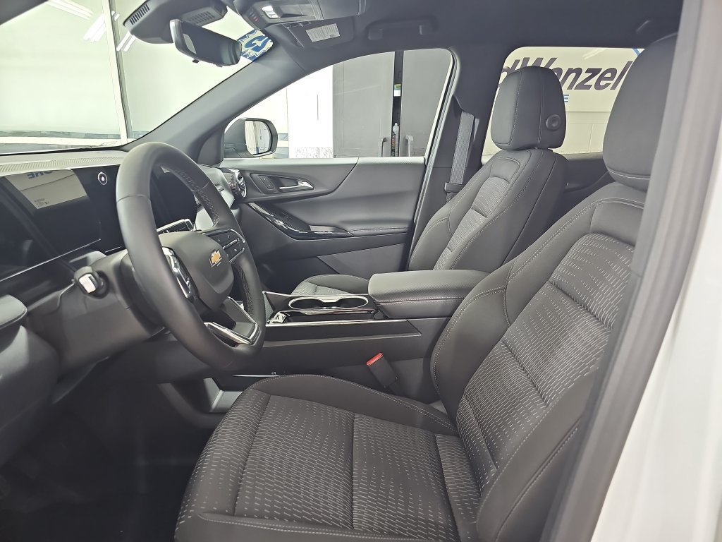 Certified Used 2025 Summit White Chevrolet LT image 18