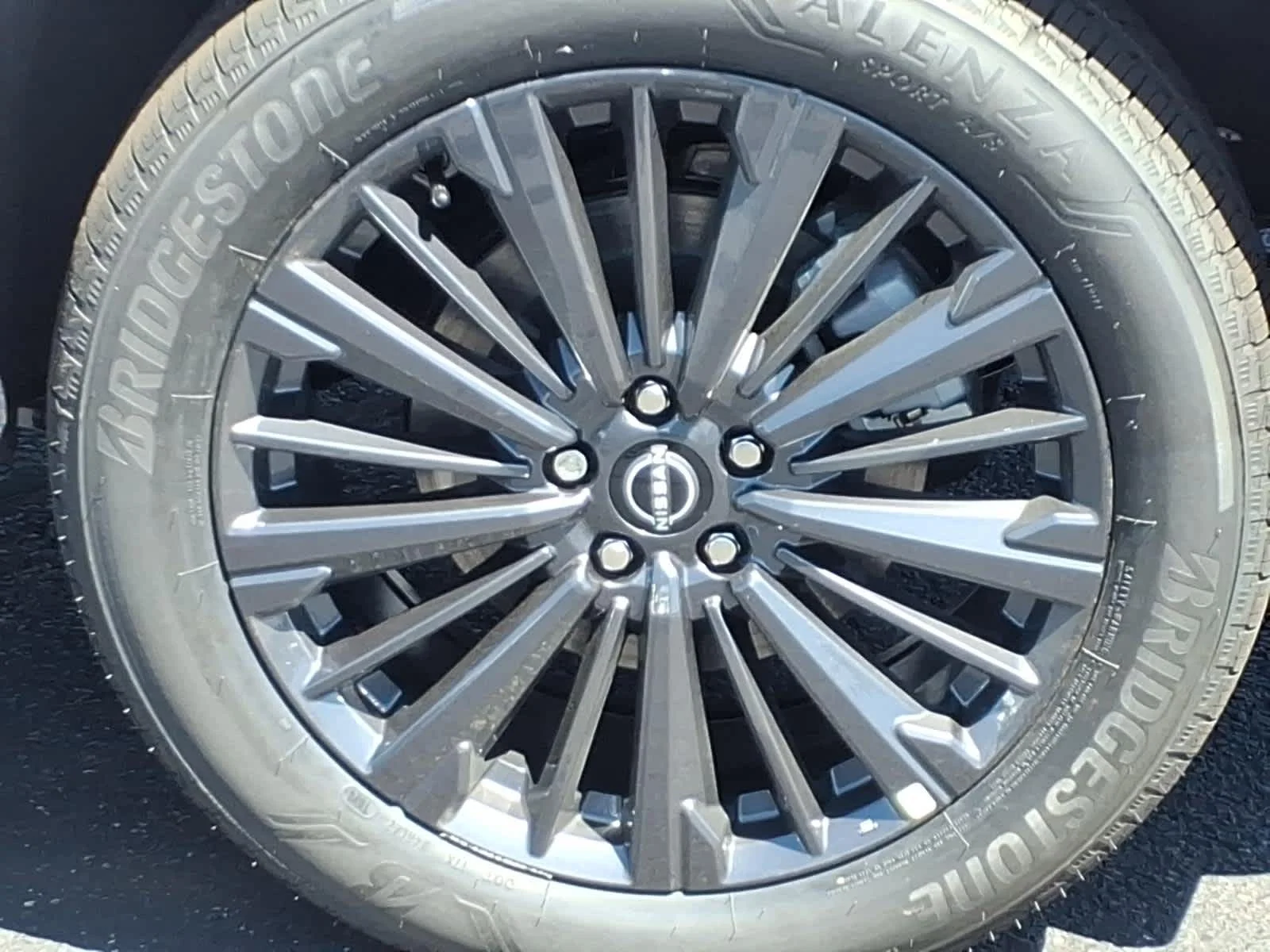 New 2026 Everest White Pearl Tricoat Nissan SL image 5