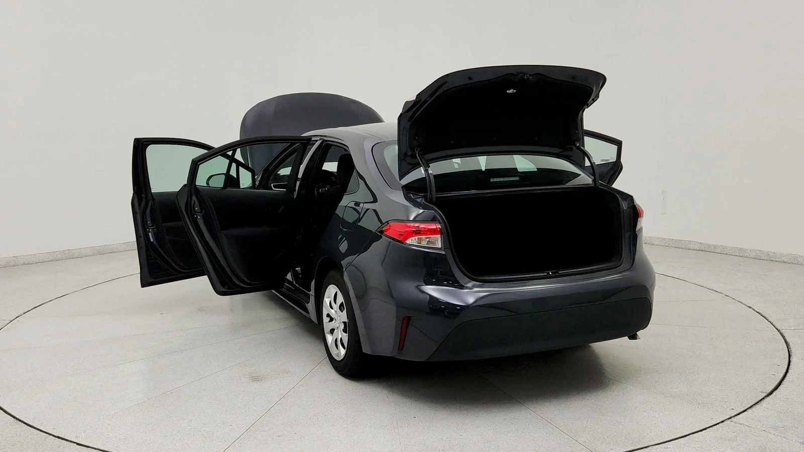Used 2025  Toyota LE image 13