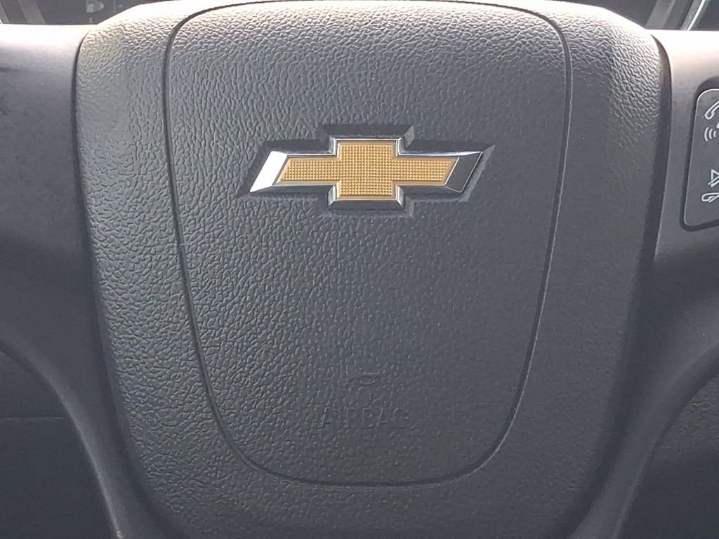 Used 2020 Black Chevrolet LS image 5