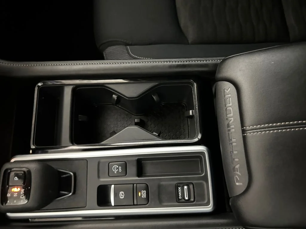 Used 2025 Gray Nissan SV image 23