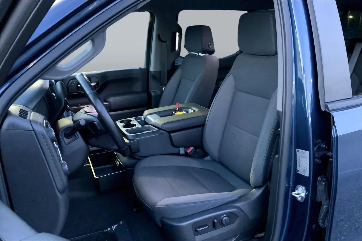 Used 2019 Northsky Blue Metallic Chevrolet RST image 7
