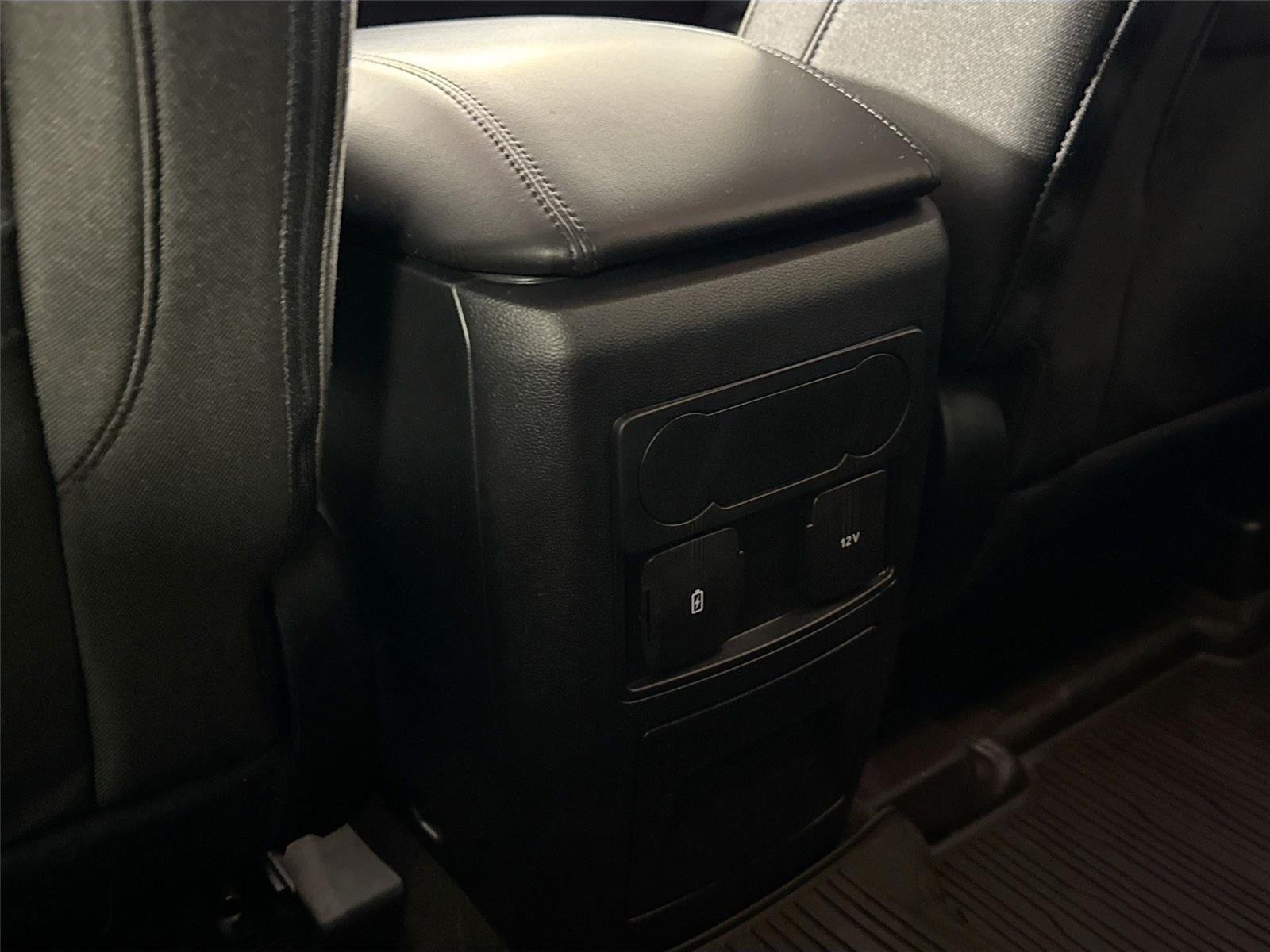 Used 2023 Agate Black Ford XLT image 33