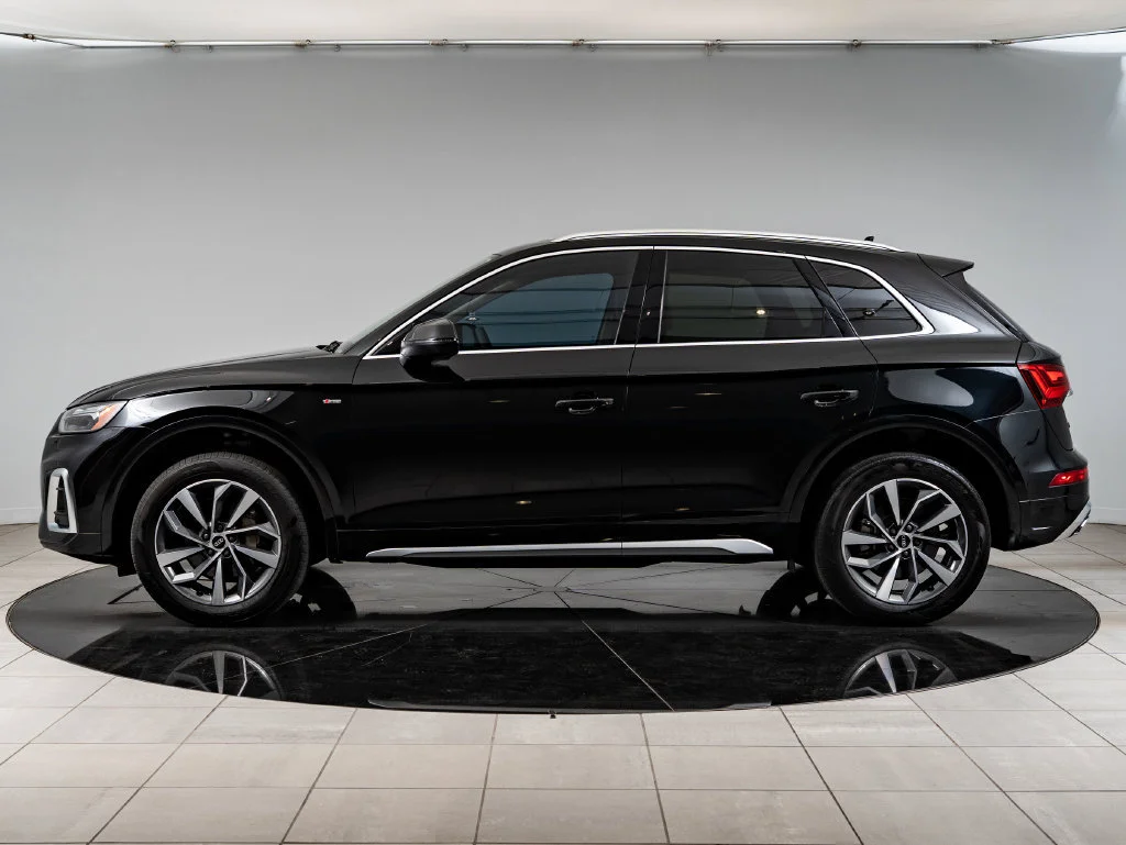 Used 2023 Mythos Black Metallic Audi 45 S line Premium image 5