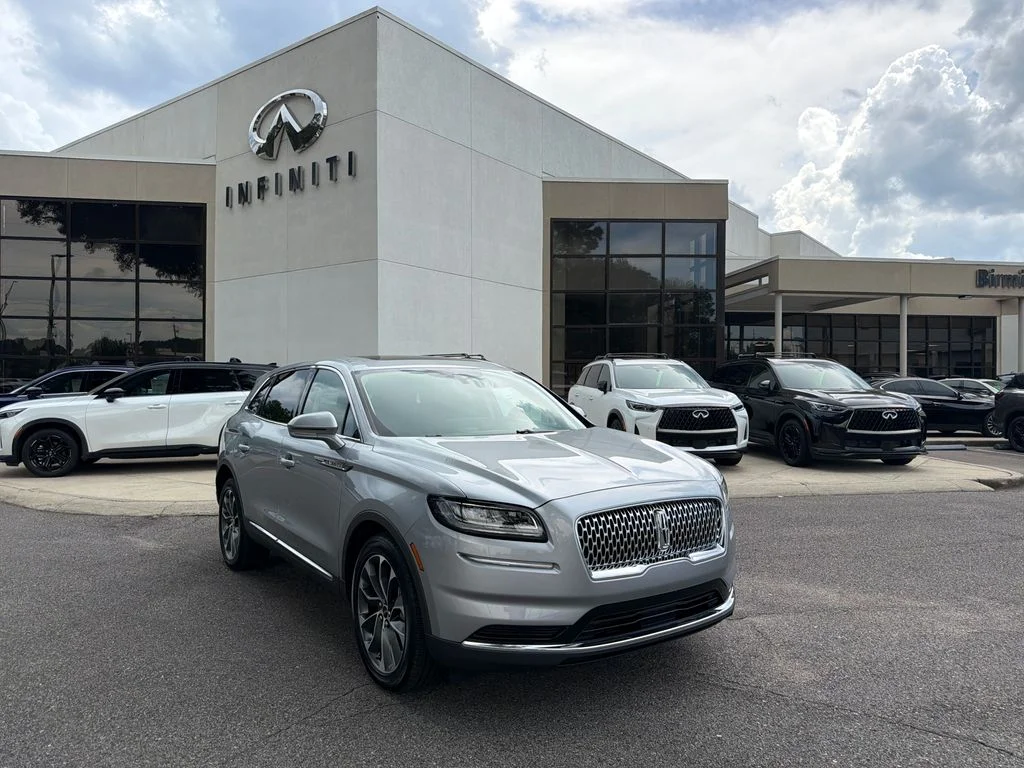 Used 2023 Radiance Metallic Lincoln Reserve image 1