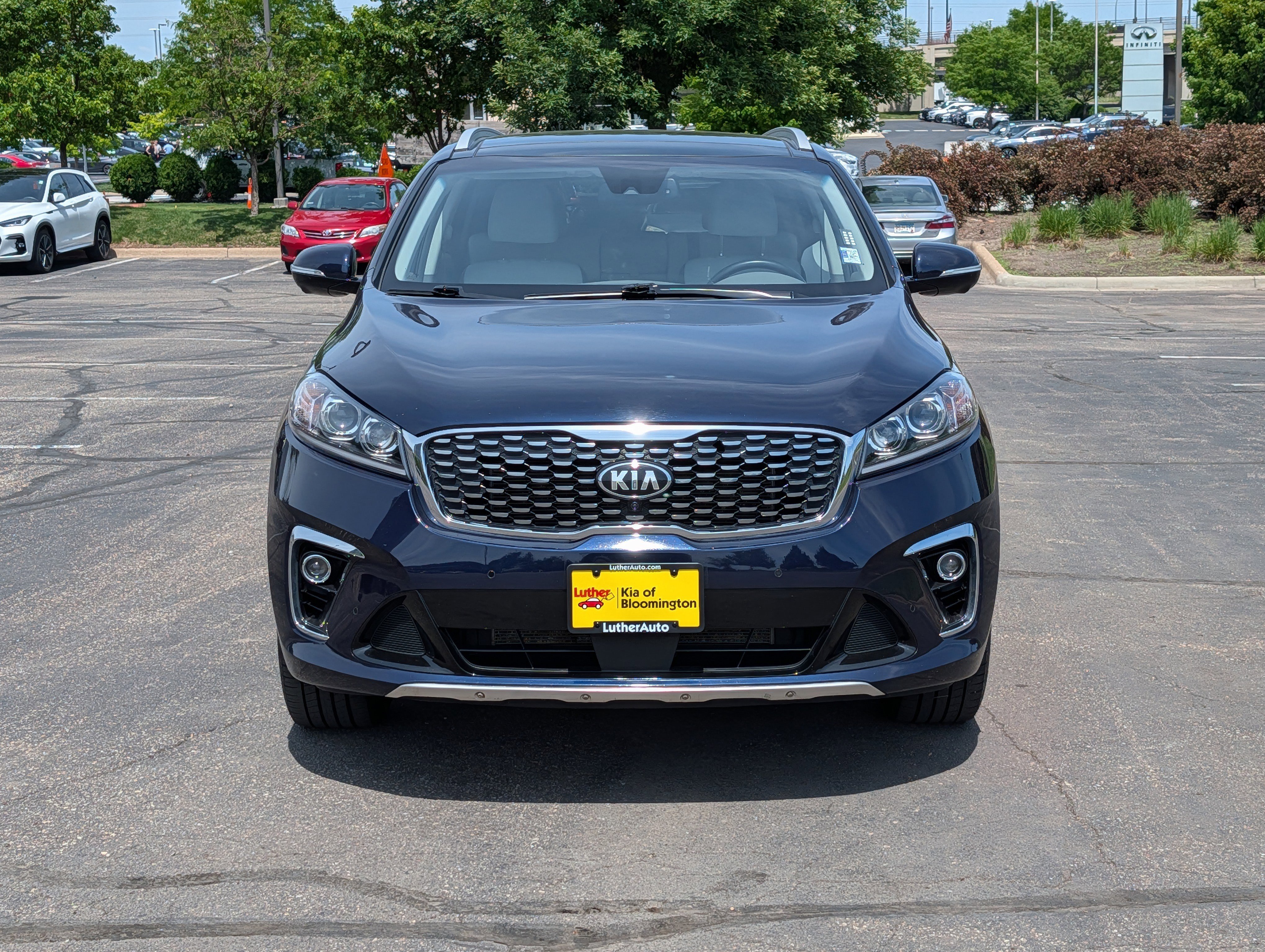 Used 2020 Kia Sorento SX with VIN 5XYPKDA5XLG704733 for sale in Bloomington, Minnesota