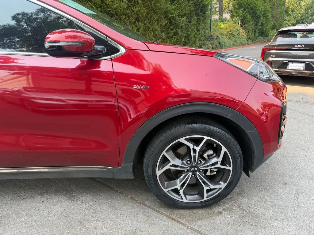 Used 2020 Red Kia SX image 3