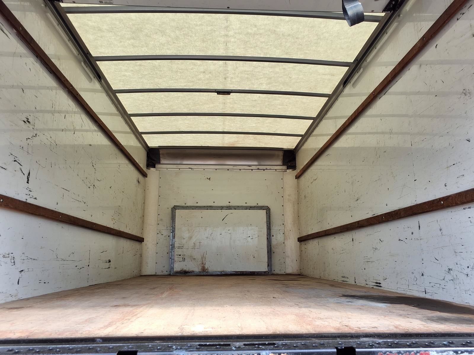 Certified Used 2022 Oxford White Ford Base image 6