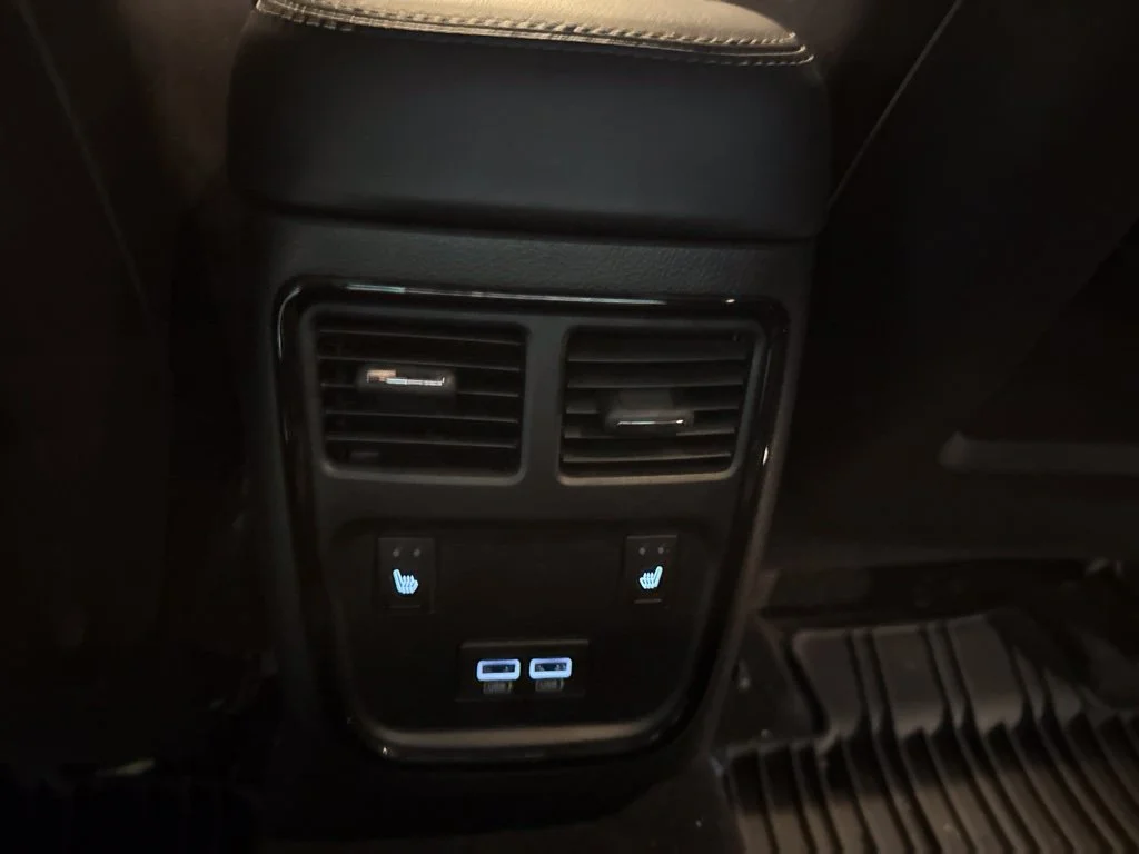 Used 2022 Frostbite Dodge R T Scat Pack image 11