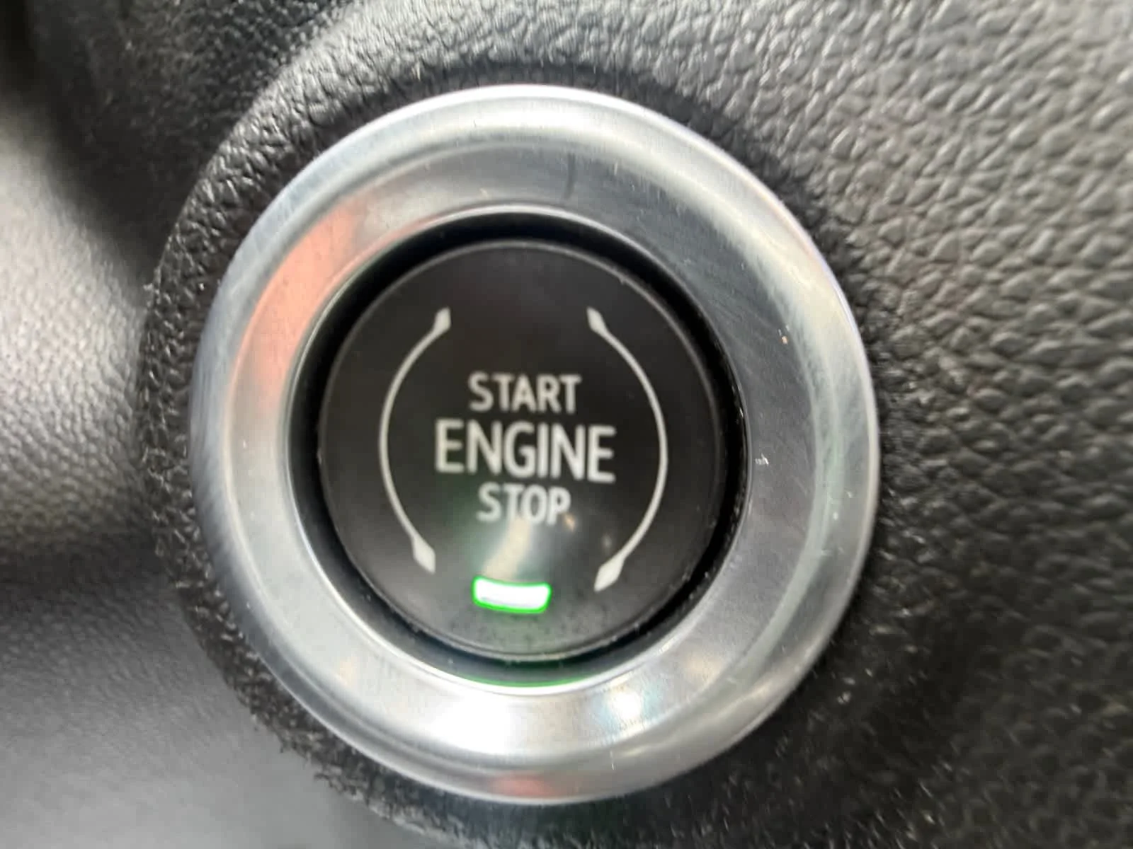 Used 2022 Iridescent Pearl Tricoat Chevrolet High Country image 34