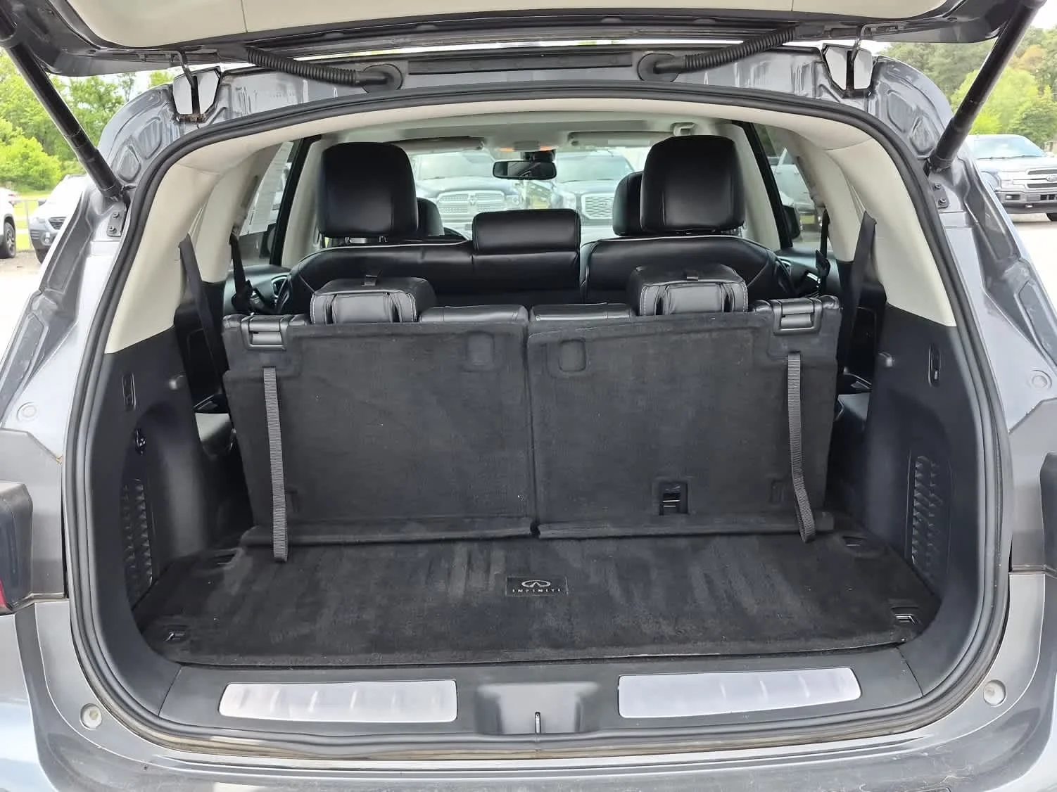 Used 2018 Graphite Shadow INFINITI  image 21