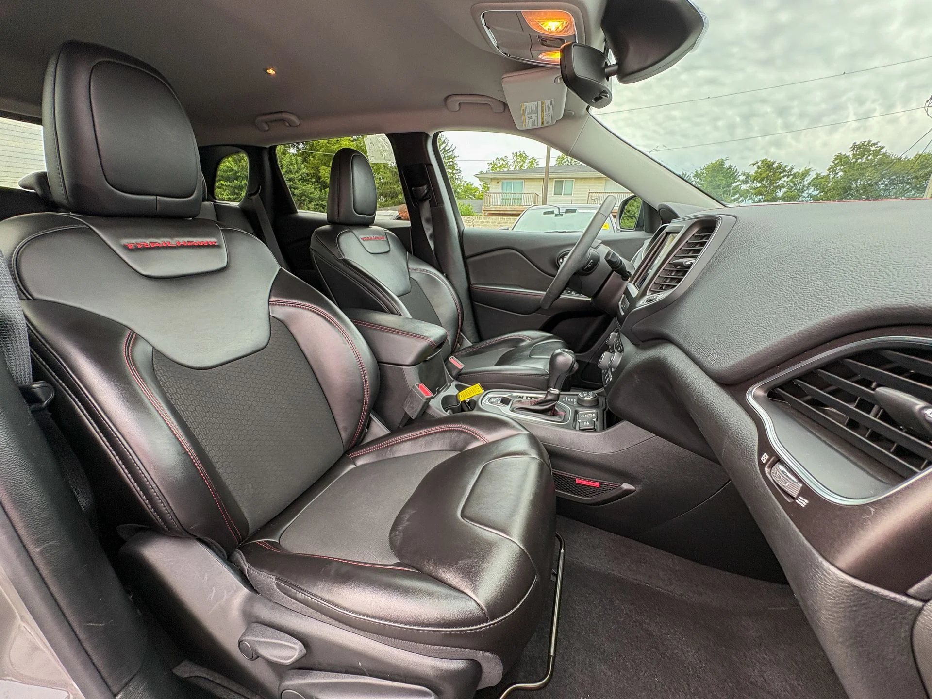 Used 2022 Gray Jeep Trailhawk image 27