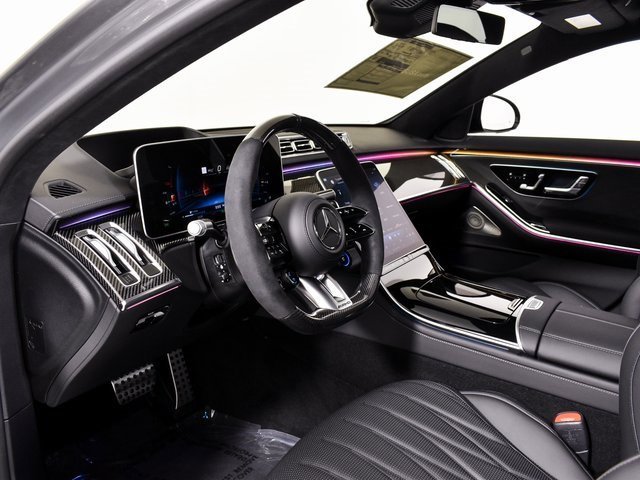 New 2026 MANUFAKTUR Silicon Grey Mercedes-Benz S 63 E AMG® image 81