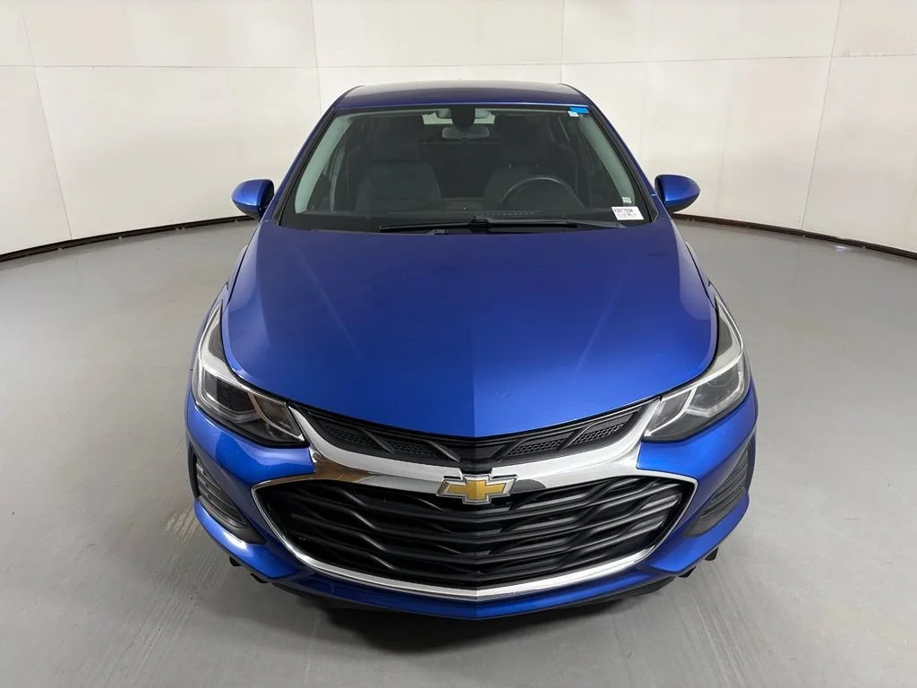 Certified Used 2019 KINETIC BLUE METALLIC Chevrolet LT image 4