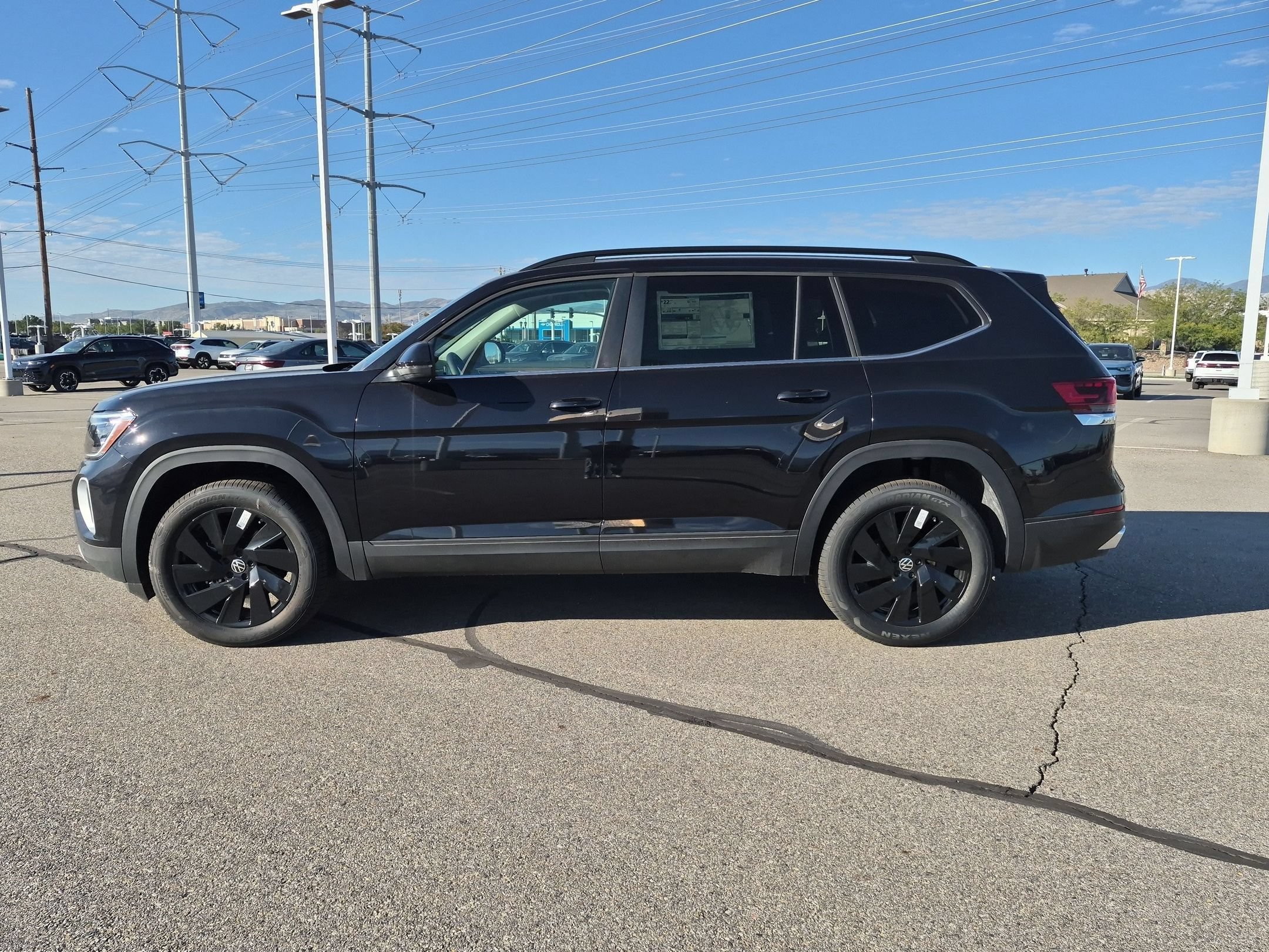 New 2026 Deep Black Pearl Volkswagen 2.0T SE w/Technology image 7