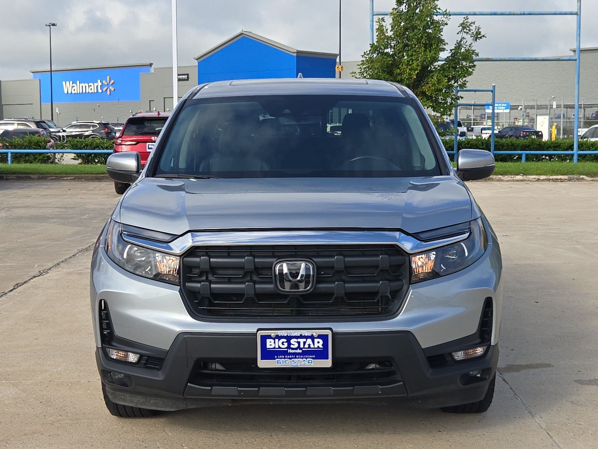Certified Used 2025 Solar Silver Metallic Honda AWD RTL image 8