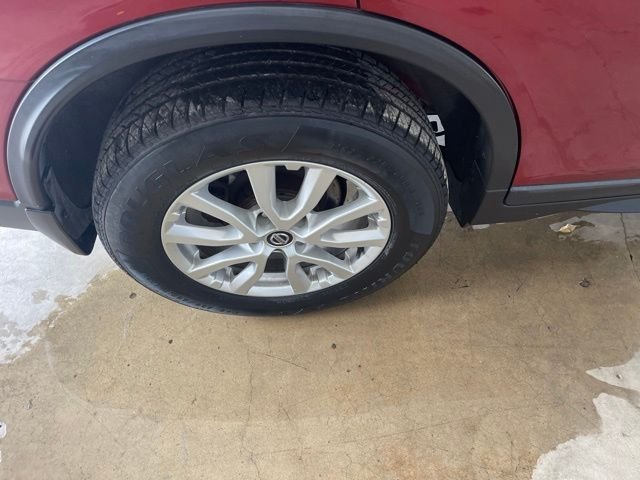 Used 2018 Red Nissan SV image 10