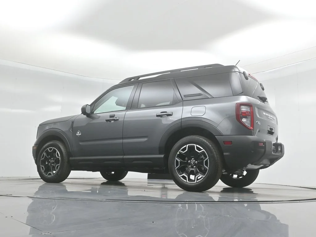 New 2025 Carbonized Gray Metallic Ford Outer Banks image 54