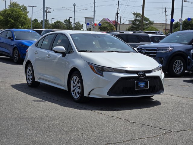 Used 2020 Blizzard Pearl Toyota  image 3