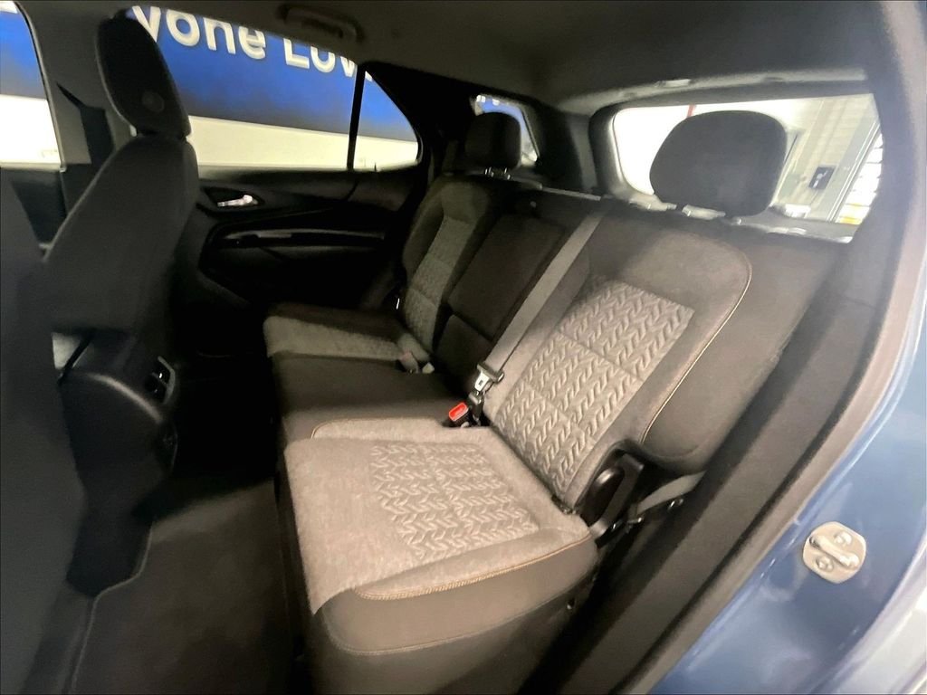 Used 2024 Lakeshore Blue Metallic Chevrolet LT image 15