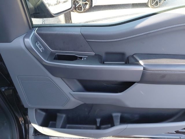 Used 2025 Black Metallic Ford XLT image 29