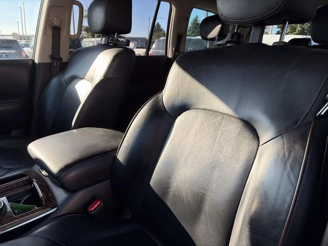 Used 2018 White Nissan Platinum image 13