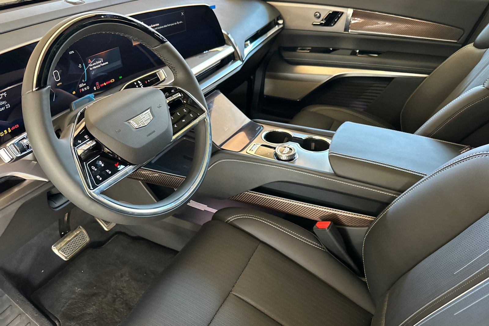 2026 Cadillac VISTIQ Sport - Photo 10