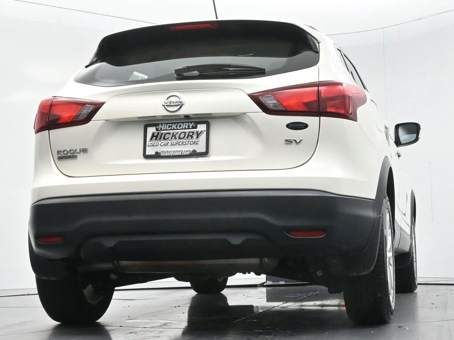 Used 2018 Pearl White Nissan SV image 43