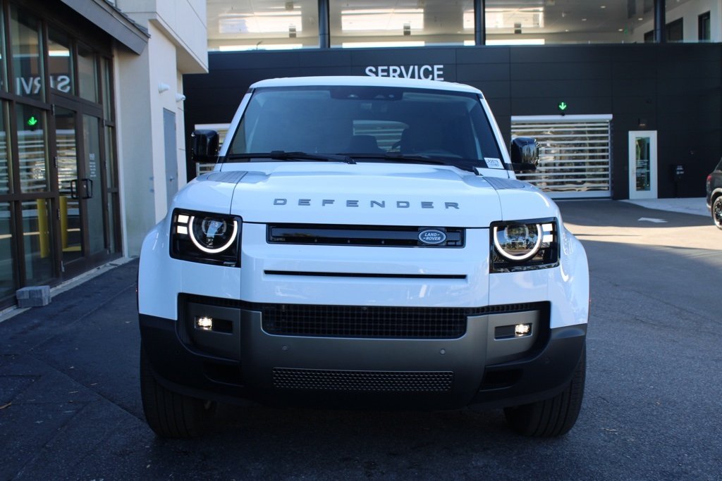 2026 Land Rover Defender 110 S photo 3