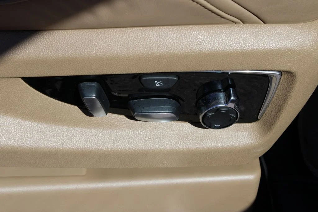 Used 2020 Black Cadillac Platinum Edition image 15