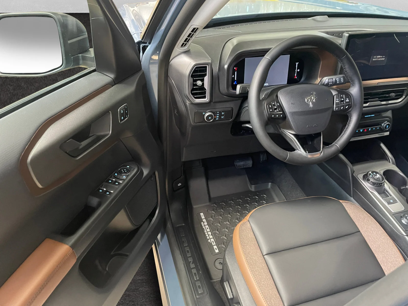 New 2026 Azure Grey Metallic Tri-Coat Ford Outer Banks image 11