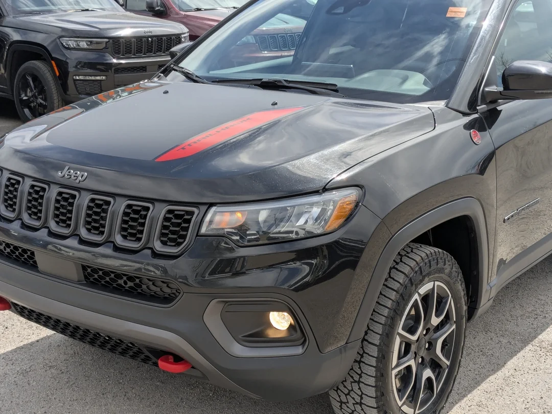 Certified Used 2024 Black Jeep Trailhawk - - 4x4 - Sun & Sound Group - Dual Pane Sunroof - Leather - NAV & More! image 10