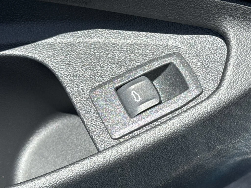 Used 2026 Blue BMW M440i image 24